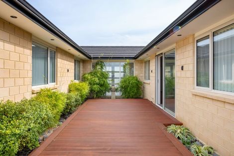Photo of property in 10 Paiaka Place, Rototuna North, Hamilton, 3210