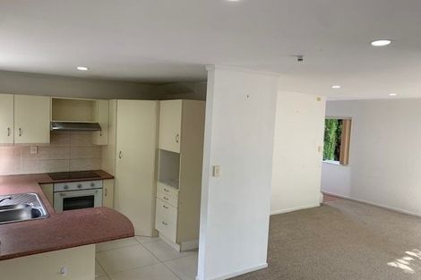 Photo of property in 1/18 Peach Road, Glenfield, Auckland, 0629