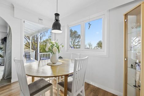 Photo of property in 802 Whangaparaoa Road, Manly, Whangaparaoa, 0930