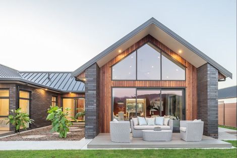 Photo of property in 22 Phoenix Palms Grove, Levin, 5510