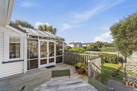 Photo of property in 53 Hector Street, Seatoun, Wellington, 6022