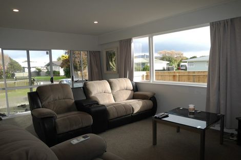 Photo of property in 86 Michael Road, Paraparaumu Beach, Paraparaumu, 5032