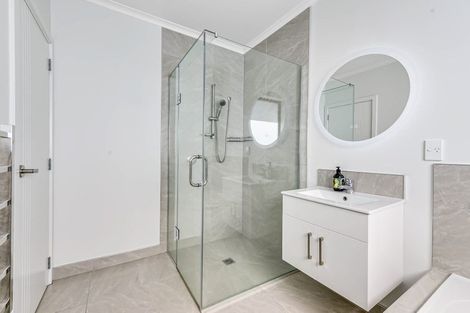 Photo of property in 1 Kaaka Street, Cambridge, 3434