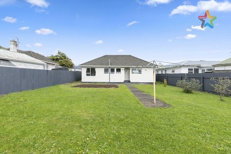 Photo of property in 10 Hunt Street, Wainuiomata, Lower Hutt, 5014