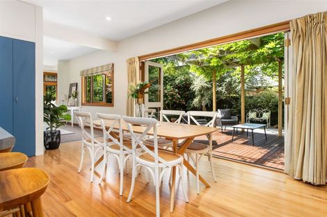 Photo of property in 16 Massey Crescent, St Albans, Christchurch, 8014