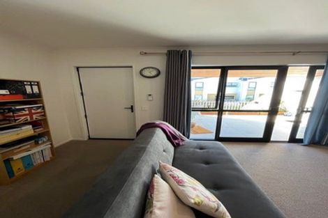 Photo of property in 266 Hobsonville Point Road, Hobsonville, Auckland, 0616