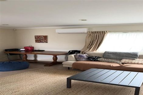 Photo of property in 24 Moor Avenue, Te Atatu Peninsula, Auckland, 0610