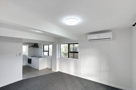 Photo of property in 7a Clayburn Road, Glen Eden, Auckland, 0602