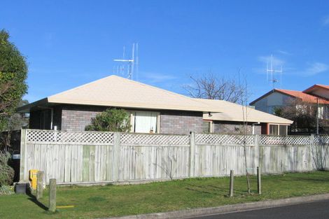 Photo of property in 2 Inveraray Place, Nawton, Hamilton, 3200