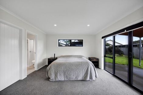 Photo of property in 37 Dillon Drive, Bell Block, New Plymouth, 4312