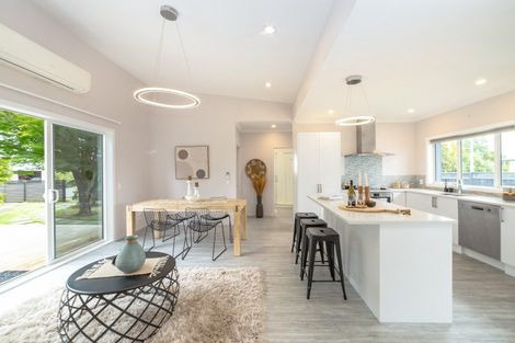 Photo of property in 8 Mahupuku Street, Greytown, 5712