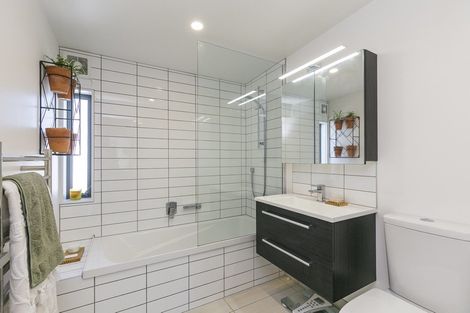 Photo of property in 15/7u Handyside Street, Tawa, Wellington, 5028