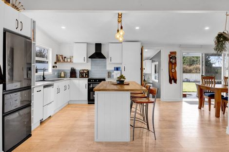 Photo of property in 1288 Normanby Road, Manaia, Hawera, 4678