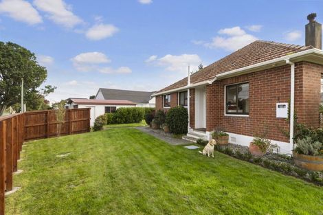 Photo of property in 144 Oxford Terrace, Epuni, Lower Hutt, 5011