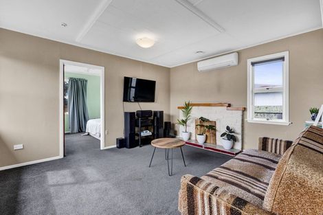 Photo of property in 31 Paritutu Road, Spotswood, New Plymouth, 4310