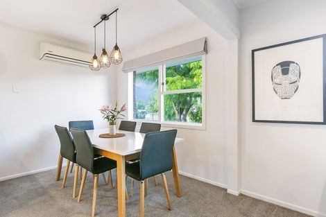 Photo of property in 11 Hereford Street, Te Atatu Peninsula, Auckland, 0610