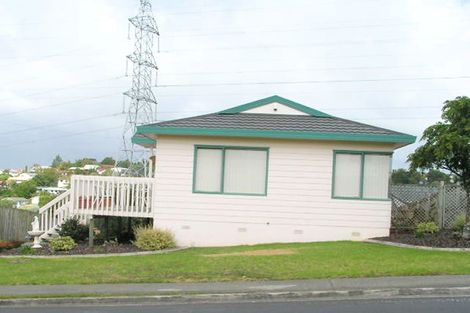 Photo of property in 69 Garton Drive, Massey, Auckland, 0614