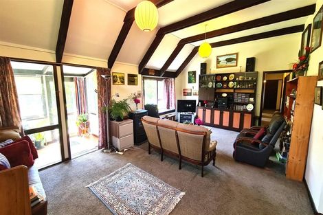 Photo of property in 6 Egmont Place, Bishopdale, Christchurch, 8051