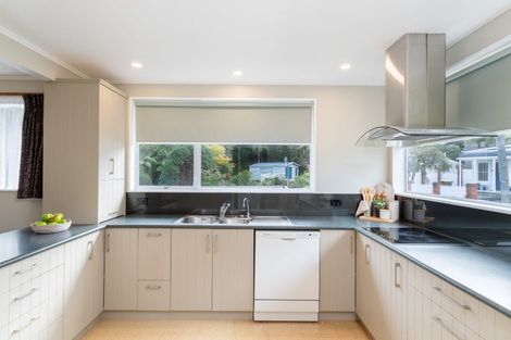 Photo of property in 14 Akatea Road, Korokoro, Lower Hutt, 5012