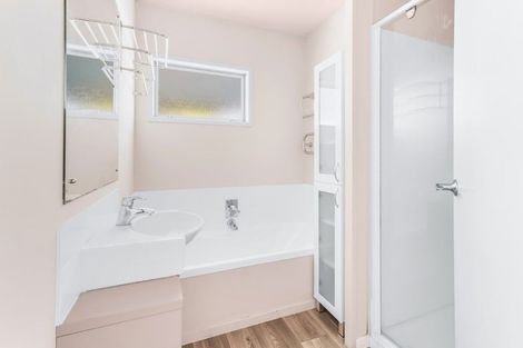 Photo of property in 15b Carey Street, Maeroa, Hamilton, 3200