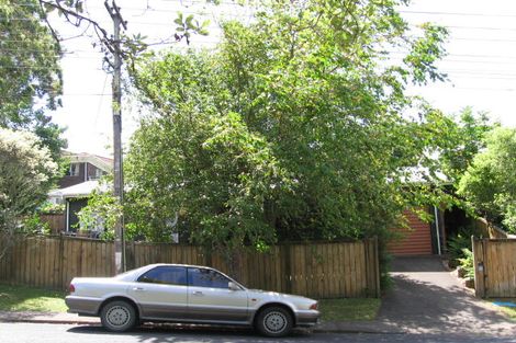 Photo of property in 2/18 Morton Avenue, Forrest Hill, Auckland, 0620