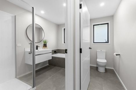Photo of property in 7 Ruru Lane, Hurworth, New Plymouth, 4310