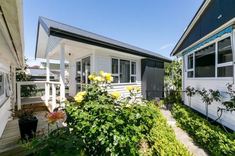 Photo of property in 7 Church Road, Taradale, Napier, 4112