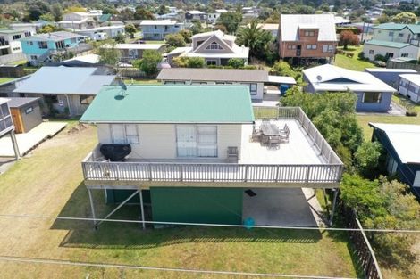 Photo of property in 321a Given Avenue, Whangamata, 3620