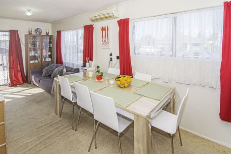 Photo of property in 10 Hogg Crescent, Masterton, 5810