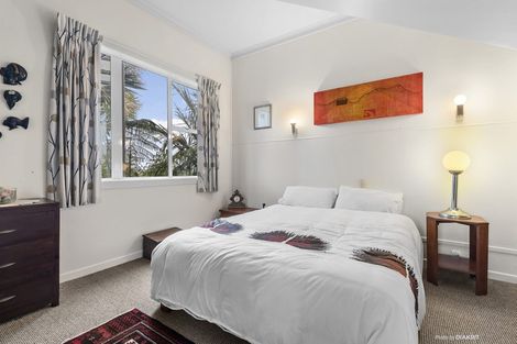 Photo of property in 32 Sugarloaf Road, Brooklyn, Wellington, 6021