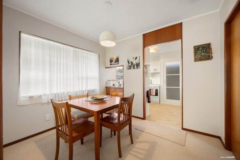 Photo of property in 2/81 Shakespeare Road, Milford, Auckland, 0620