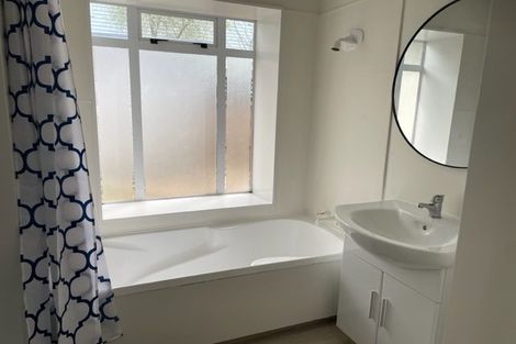 Photo of property in 127 Glandovey Road, Strowan, Christchurch, 8052