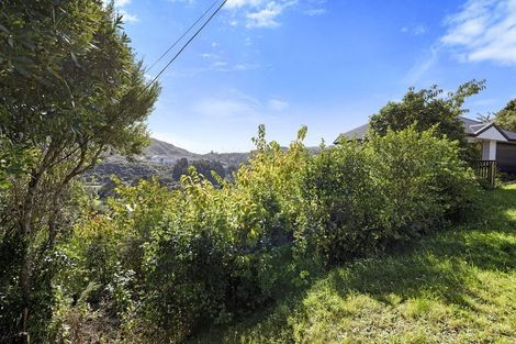 Photo of property in 8 Castle Crescent, Stokes Valley, Lower Hutt, 5019