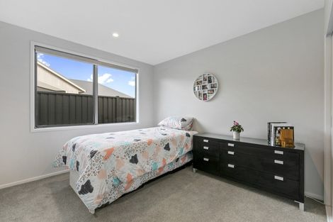 Photo of property in 24 Blacklock Road, Pyes Pa, Tauranga, 3112