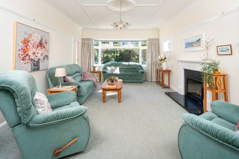Photo of property in 57 Severn Street, Island Bay, Wellington, 6023