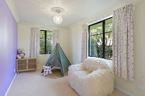 Photo of property in 70 Belleview Terrace, Mount Pleasant, Christchurch, 8081