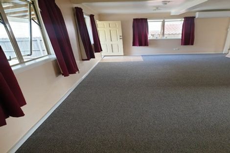 Photo of property in 241 Great North Road, Henderson, Auckland, 0612