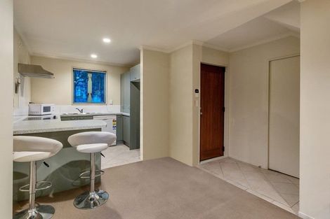 Photo of property in 39 Verdale Circle, Glen Eden, Auckland, 0602