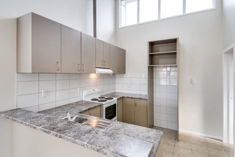 Photo of property in 38-50 Barton Avenue, Marewa, Napier, 4110