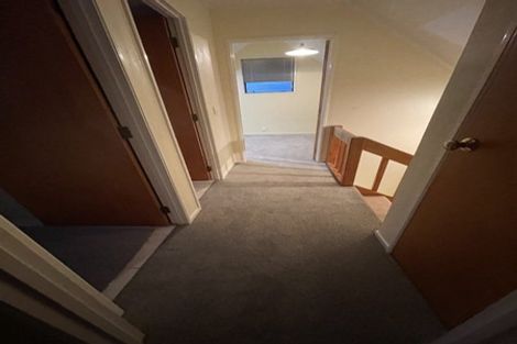 Photo of property in 1/14 Strabo Place, Windsor Park, Auckland, 0632