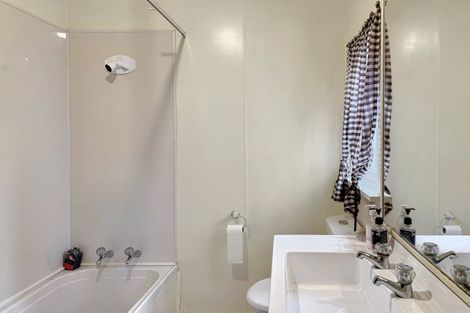 Photo of property in 2096 Rangiwahia Road, Rangiwahia, Kimbolton, 4774