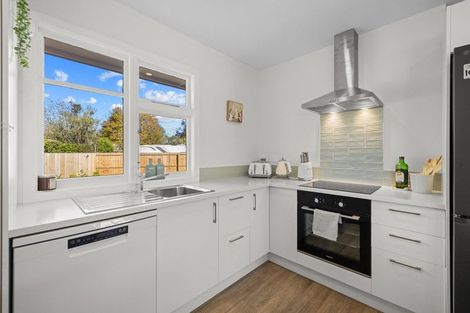 Photo of property in 37 Balrudry Street, Avonhead, Christchurch, 8042