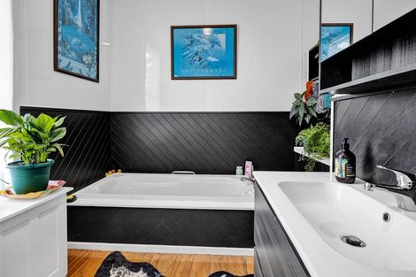 Photo of property in 73 Puriri Street, Hawera, 4610