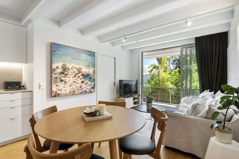 Photo of property in 15/73 Princes Street, Northcote Point, Auckland, 0627