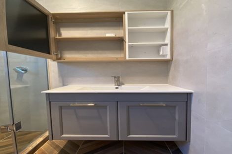 Photo of property in 16 Cloonlyon Drive, Flat Bush, Auckland, 2019