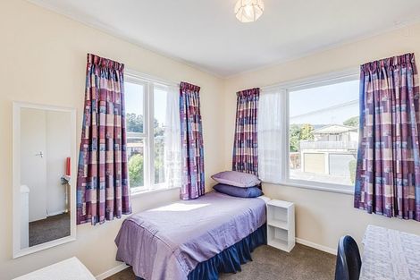 Photo of property in 78 Chester Road, Tawa, Wellington, 5028