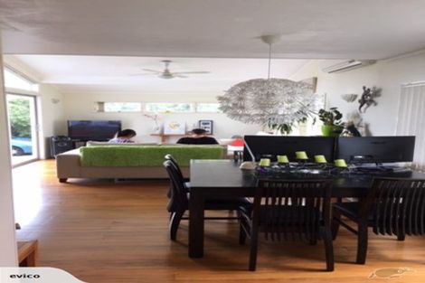 Photo of property in 355 Pakuranga Road, Pakuranga Heights, Auckland, 2010