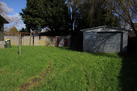 Photo of property in 20 Pukeroa Place, Papakura, 2110