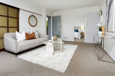 Photo of property in 2/20 Gladys Avenue, Glenfield, Auckland, 0629