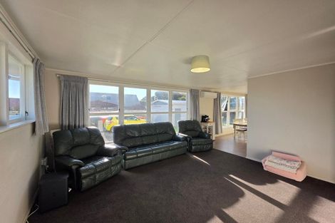 Photo of property in 1 Strathmore Avenue, Levin, 5510